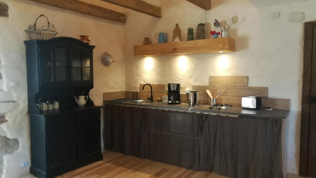 Un Nid Pour La Nuit, Chambres D'Hotes Saint-Géry Buitenkant foto
