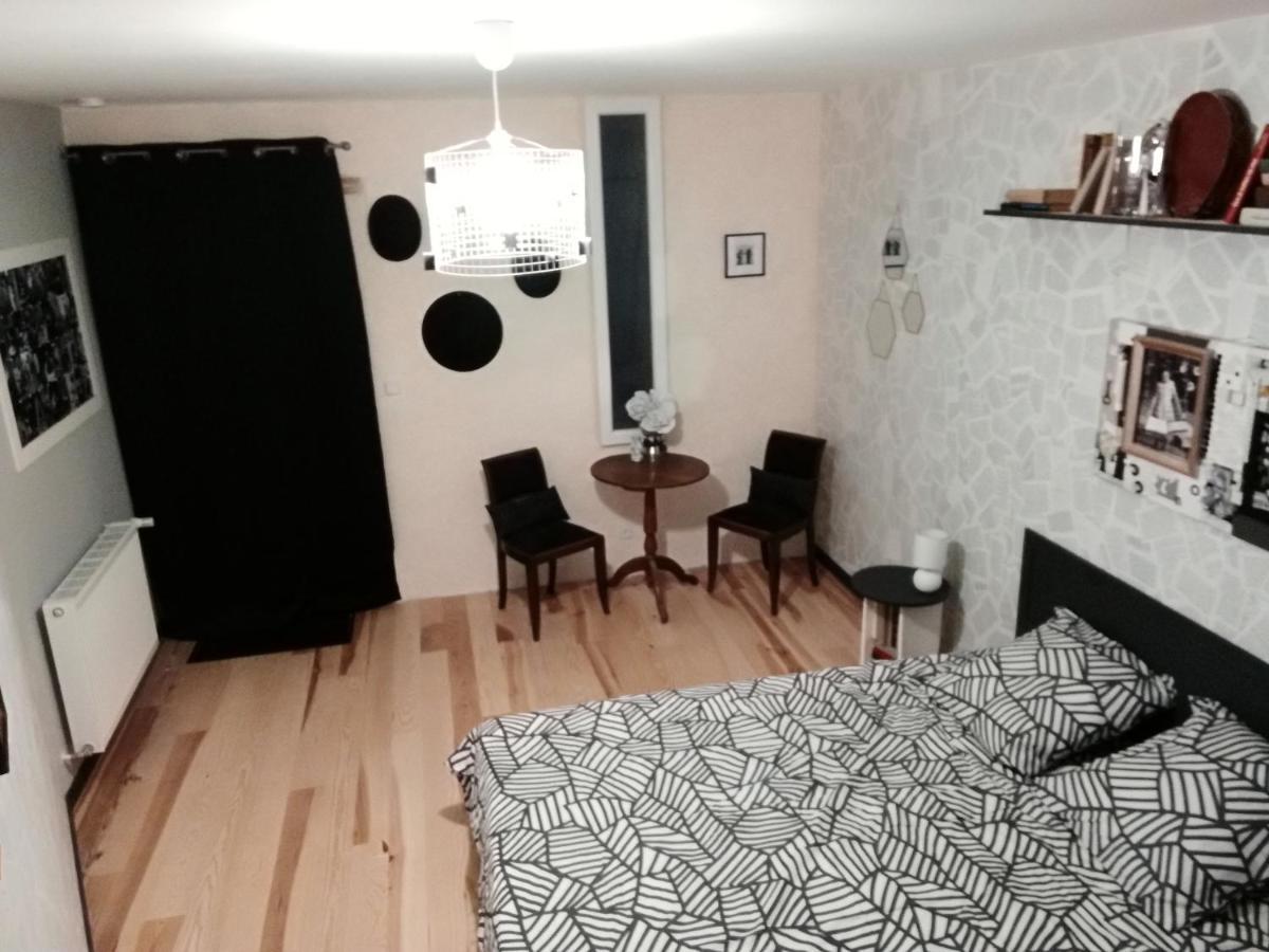 Un Nid Pour La Nuit, Chambres D'Hotes Saint-Géry Buitenkant foto