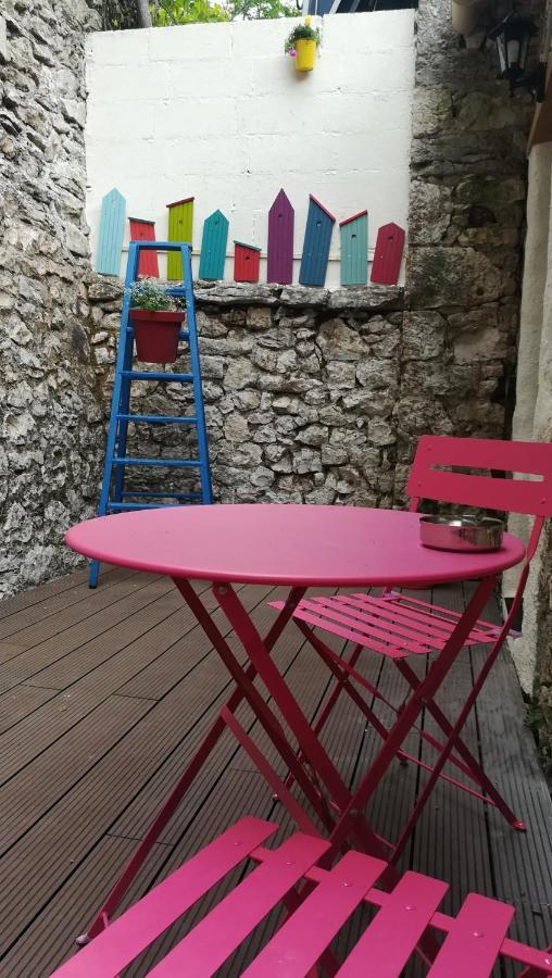 Un Nid Pour La Nuit, Chambres D'Hotes Saint-Géry Buitenkant foto
